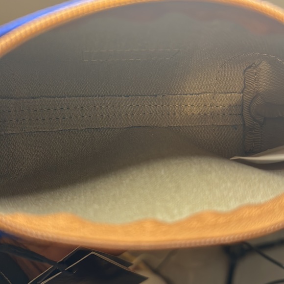 Dooney & Bourke Chicago Cubs Collectable Wristlet & Cosmetic Pouch. - Picture 8 of 10